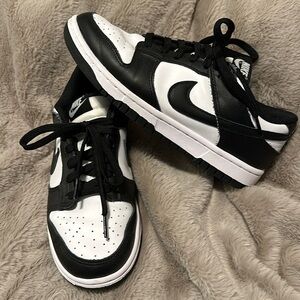 Nike Panda Dunks
Women's size 8
